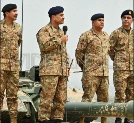 قومی استحکام کو نقصان پہنچانے والے عناصر سے نمٹنے کیلئے مکمل تیار ہیں: فیلڈ مارشل